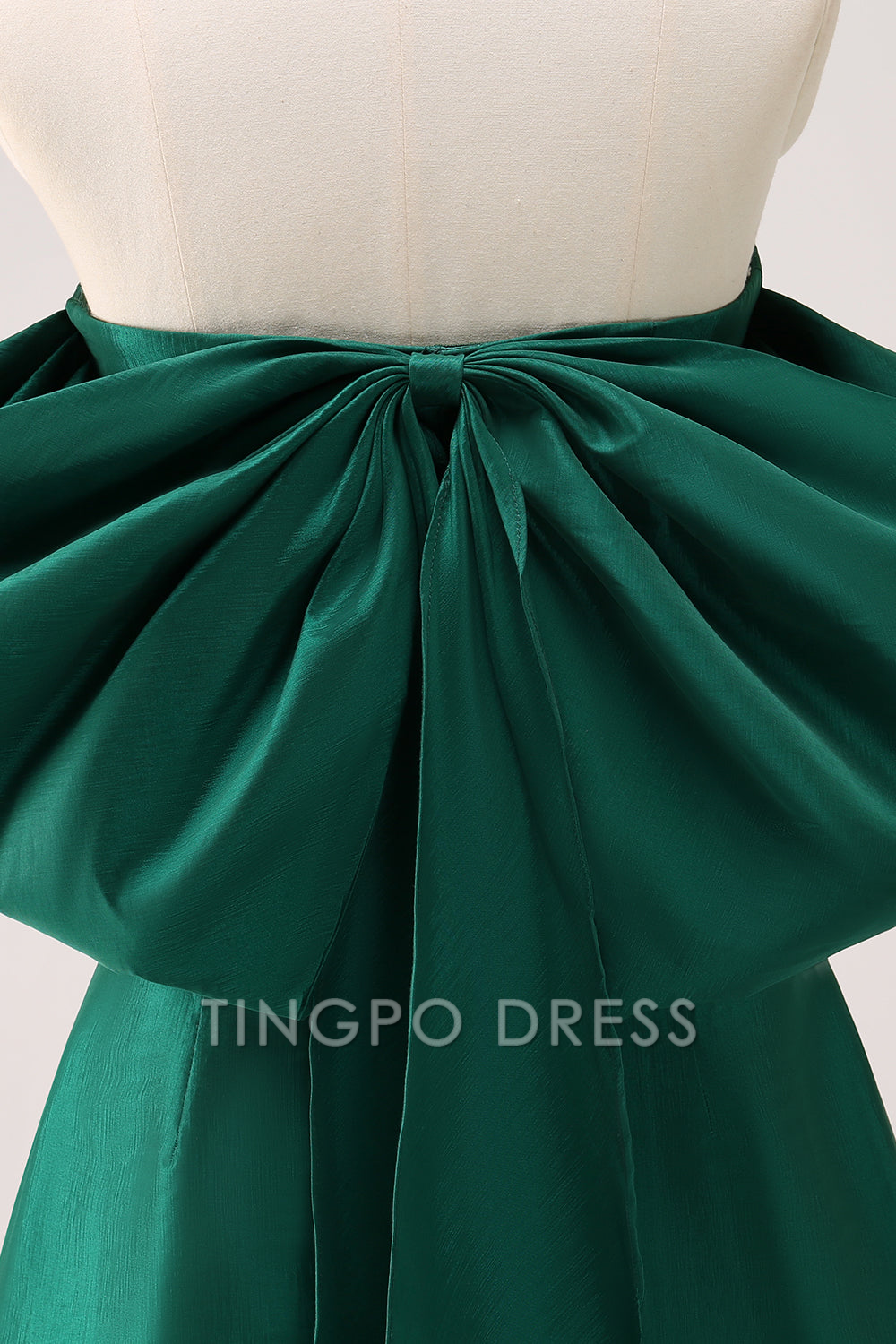 TingPo Wholesale Elegant Dark Green Strapless A Line Short Homecoming Dress with Bow formal wear dresses