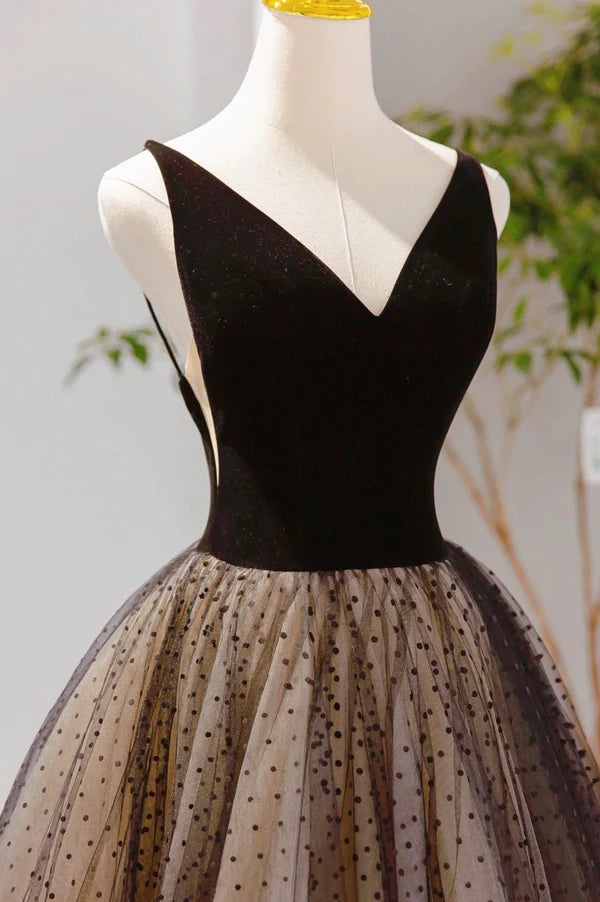 Wholesale Black V-neck Tulle Short Prom Dress A-Line Black Tea Length Party Dress