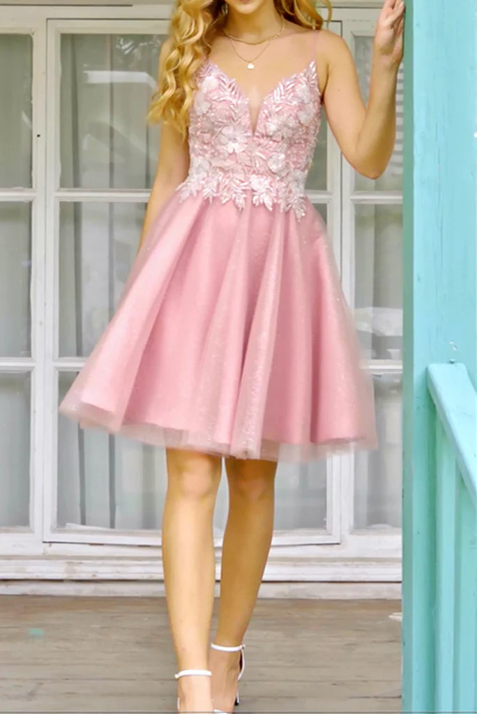 Wholesale A Line Spaghetti Straps V Neck Sleeveless Applique Tulle Homecoming Dress
