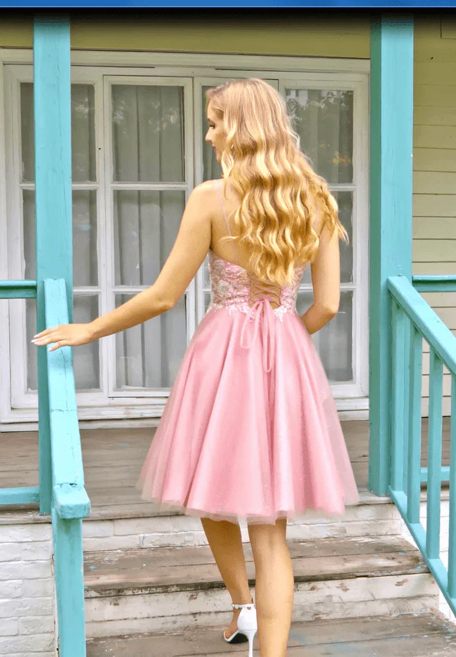 Wholesale A Line Spaghetti Straps V Neck Sleeveless Applique Tulle Homecoming Dress