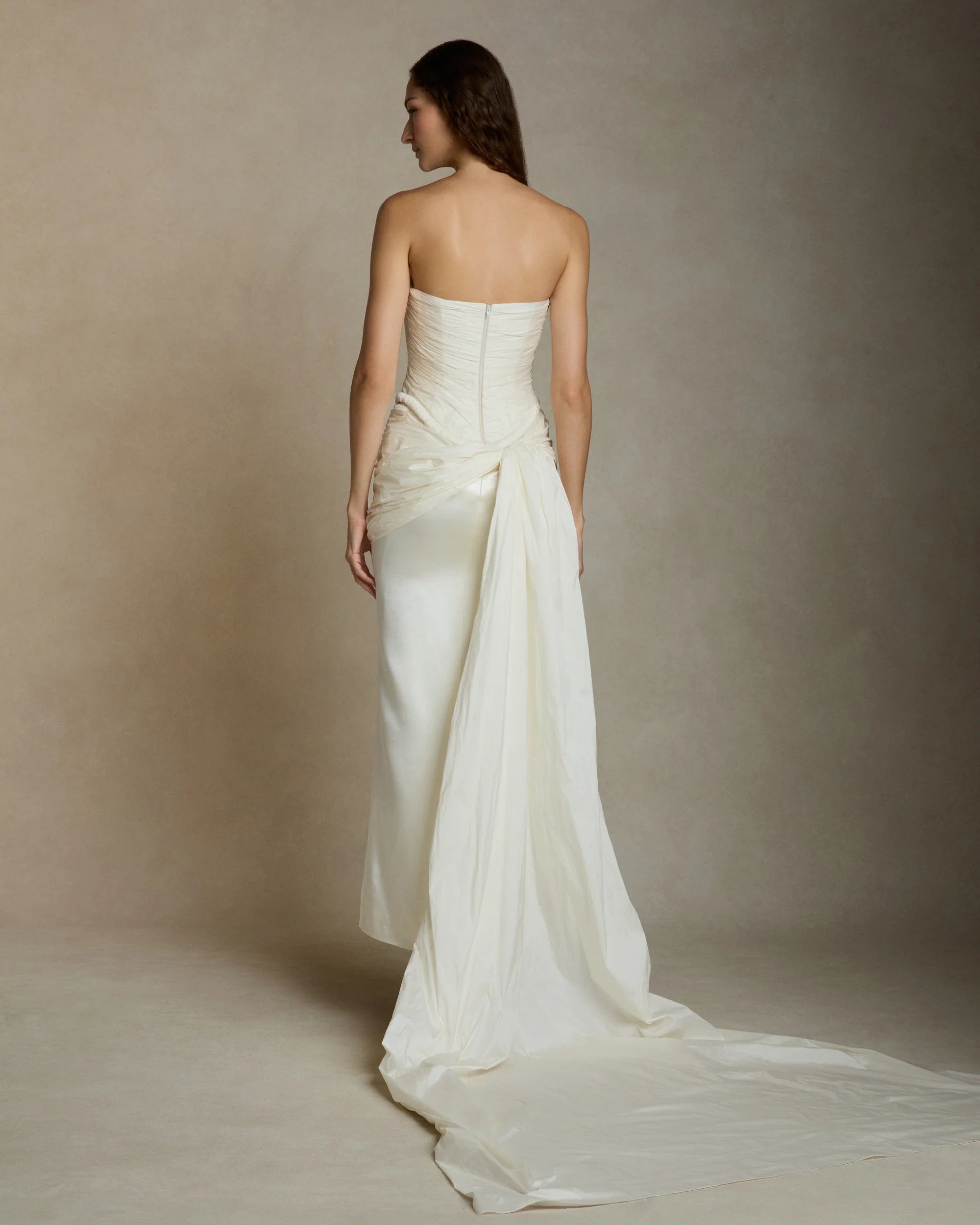 Elegant Ivory Silk Strapless Ruched Bodice Chapel Train Wedding Dress Prom Dress