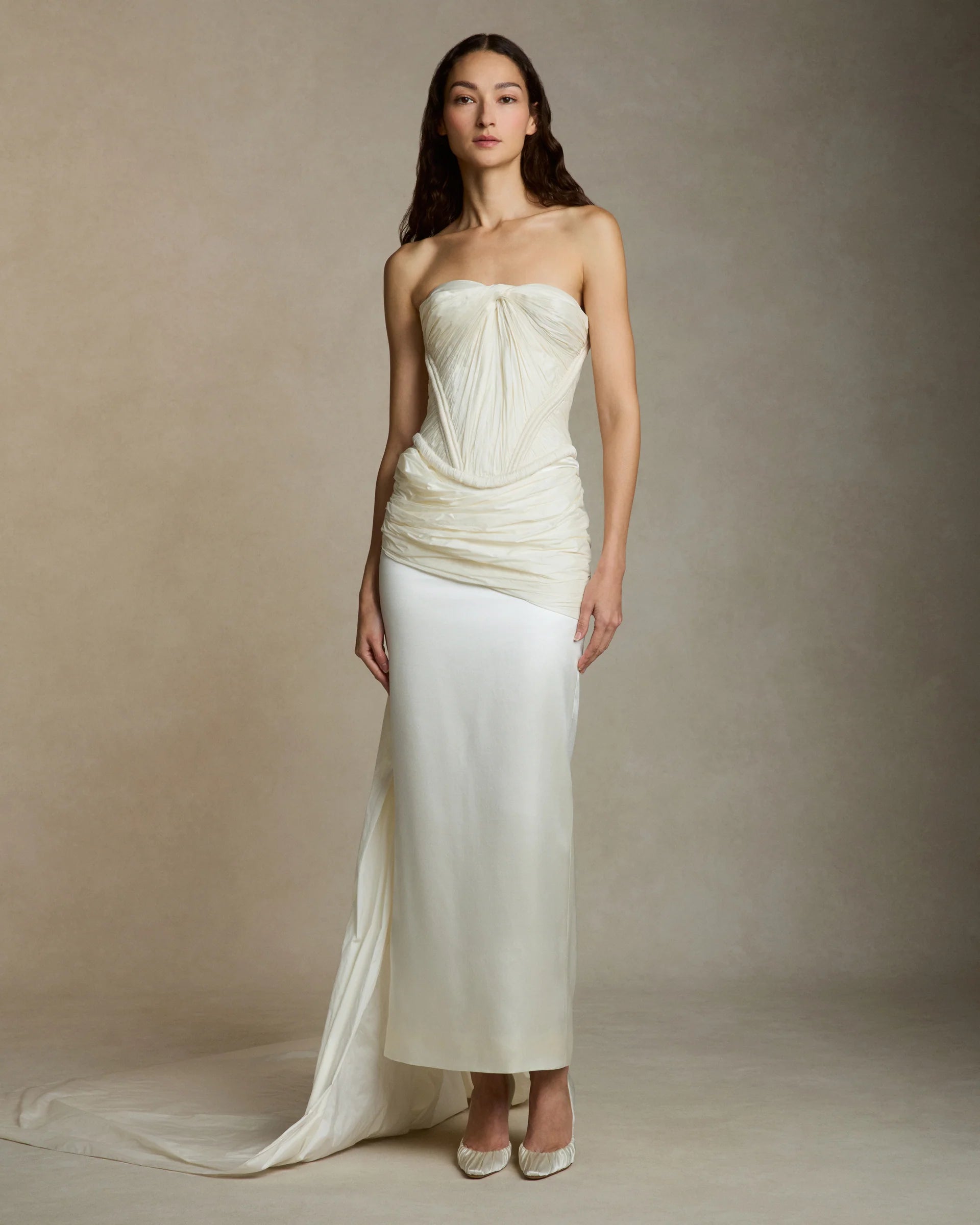Elegant Ivory Silk Strapless Ruched Bodice Chapel Train Wedding Dress Prom Dress