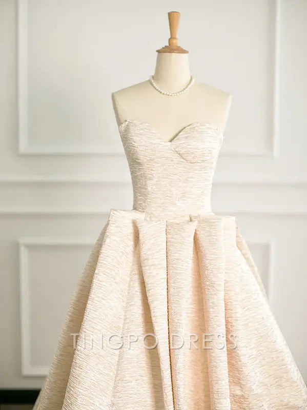 TingPo Wholesale Elegant Pretty Ball Gown Sweetheart Satin Long Prom Dresses Party Gown Evening Dress