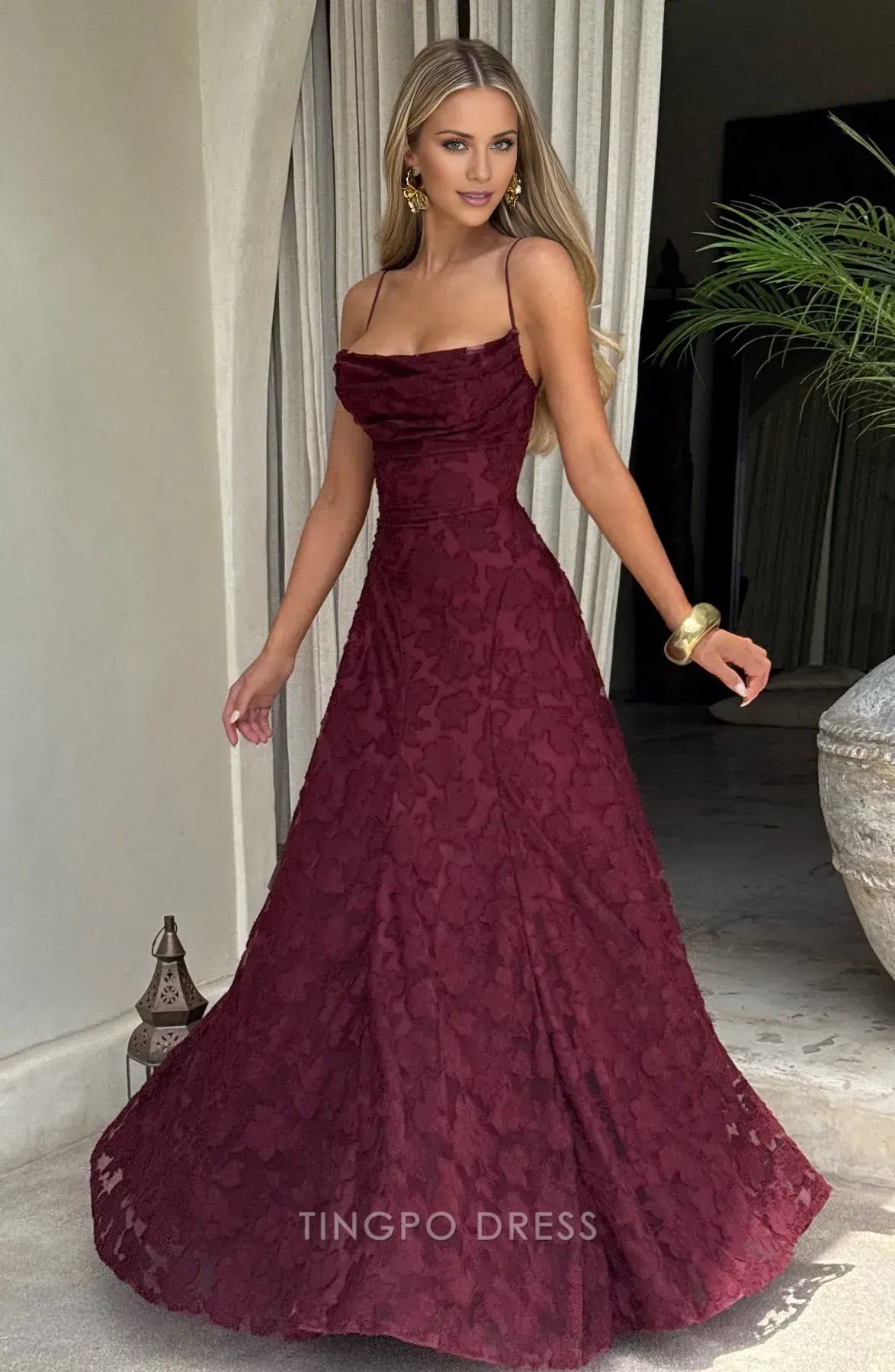 Elegant Spaghetti Strap Lace Crisscross Back A-Line Floor-Length Maxi Dress Prom Dress