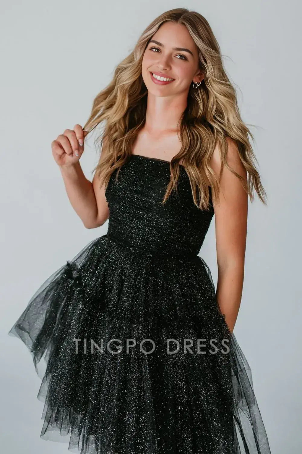TingPo Wholesale Elegant Glitter Black A-Line Spaghetti Straps Lace Up Short Tulle Homecoming Dress formal wear dresses