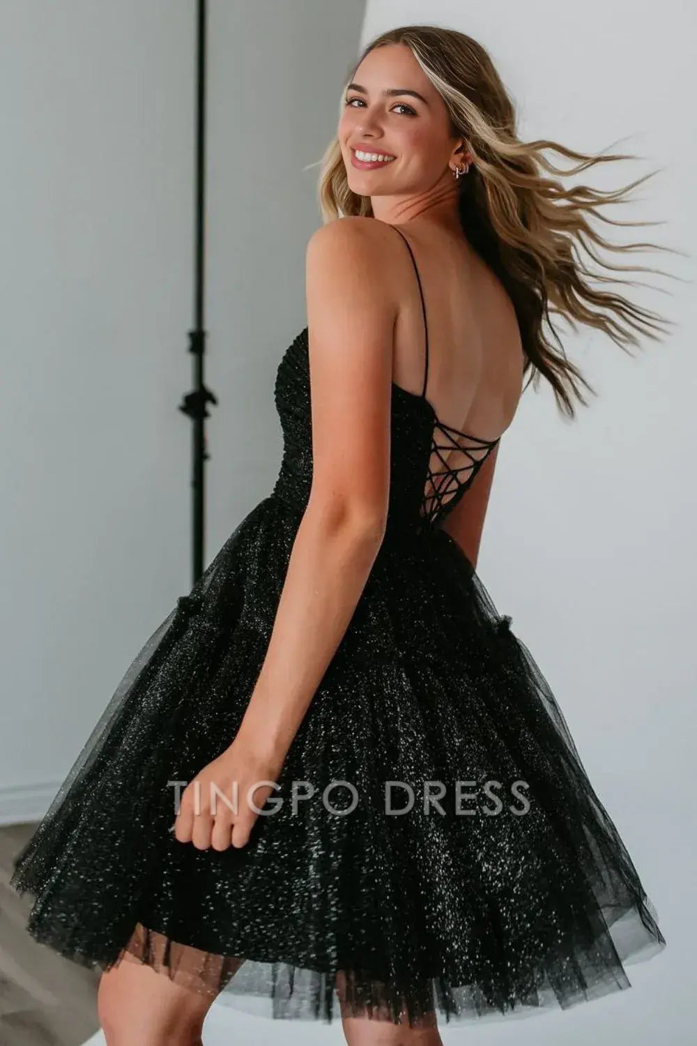 TingPo Wholesale Elegant Glitter Black A-Line Spaghetti Straps Lace Up Short Tulle Homecoming Dress formal wear dresses