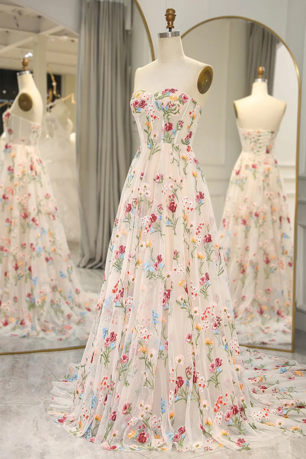 Wholesale Ivory Flower Tulle Sweetheart Long A-Line Prom Dress with Embroidery prom clothing