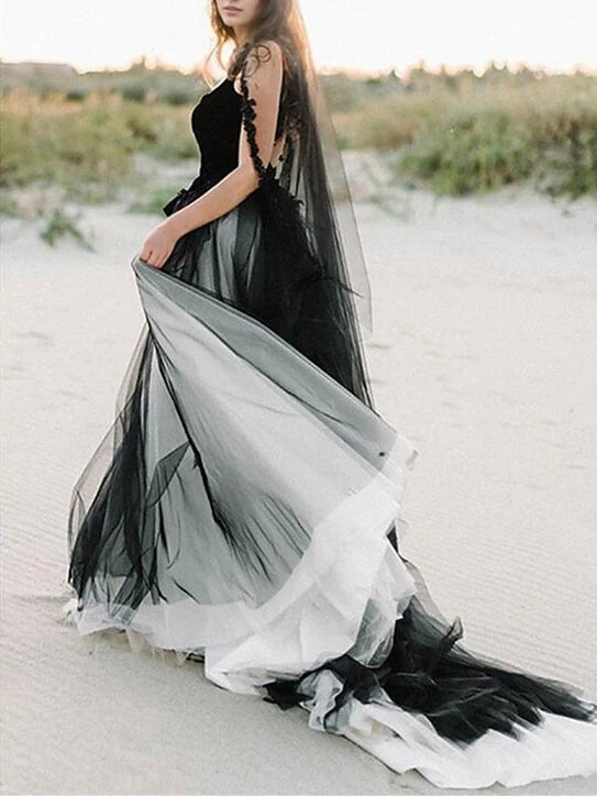 Wholesale A-Line/Princess Beach Wedding Dress Square Neck Spaghetti Strap Sleeveless With Appliques