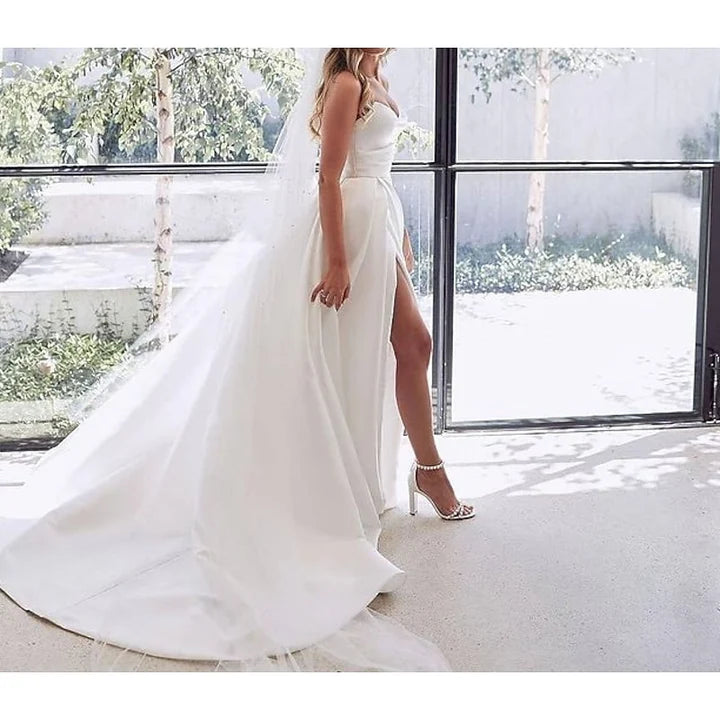 Wholesale A-Line/Princess Sweetheart Wedding Dresses Court Train With Split Front