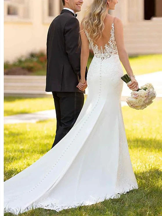 Wholesale Mermaid/Trumpet V-Neck Sleeveless Wedding Dresses Court Train With Appliques