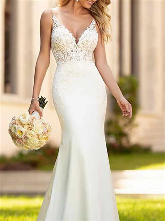 Wholesale Mermaid/Trumpet V-Neck Sleeveless Wedding Dresses Court Train With Appliques