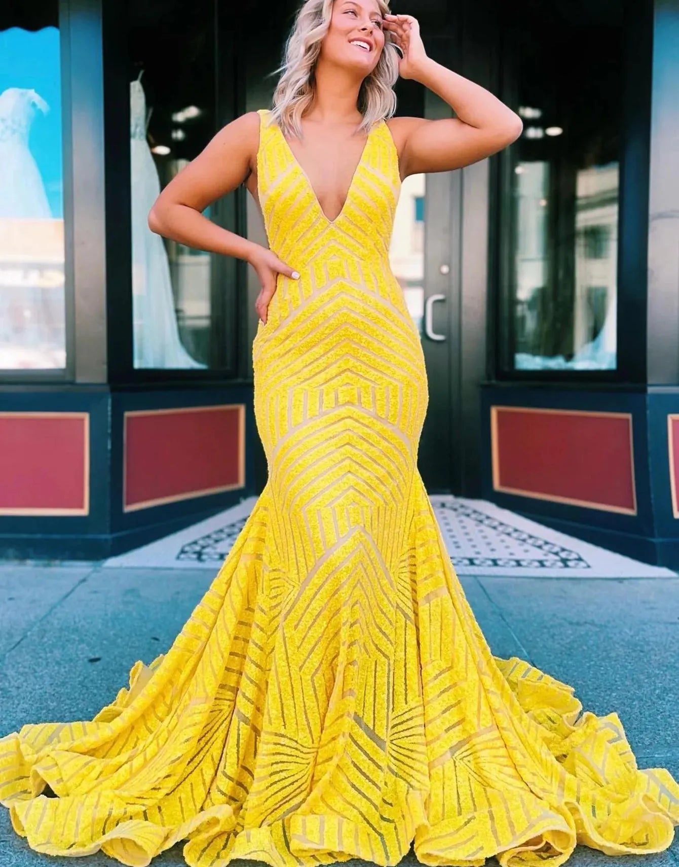 Wholesale Mermaid Sparkly Sequins Mesh Prom Dress prom dresses with long sleeves