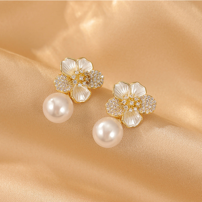 Wholesale Stud Earrings Fine Jewelry Classic Precious Flower Shape Cute Stylish Earrings Jewelry Gold For Gift Festival