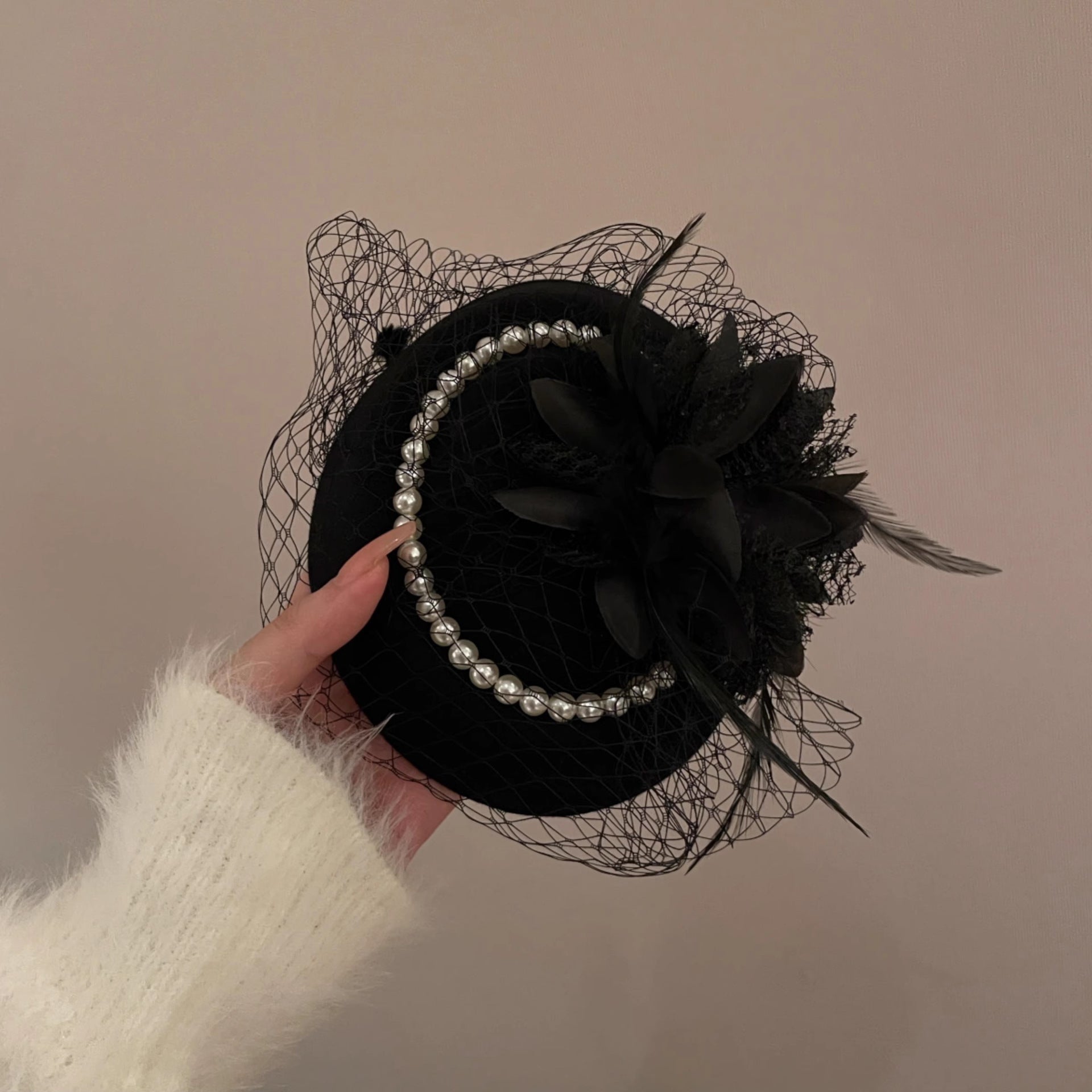 Wholesale Fascinators Hats Headwear 100% Wool Beret Hat Pillbox Hat Veil Hat Wedding Cocktail Elegant Wedding With Feather Tulle Headpiece Headwear