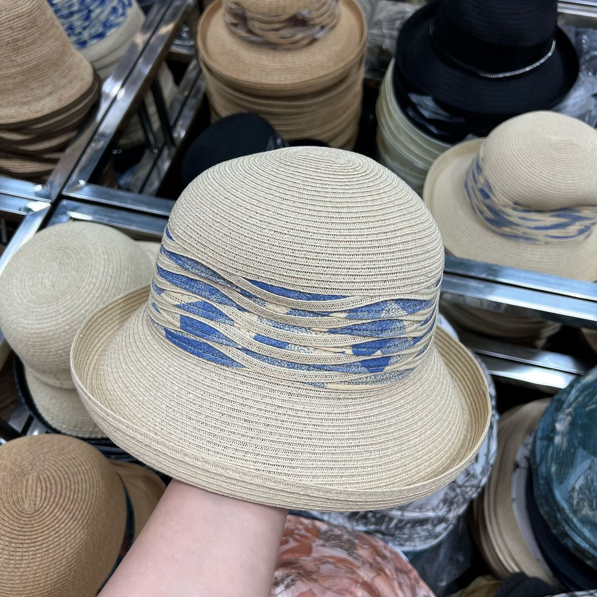 Wholesale Hats Fiber Bucket Hat Floppy Hat Straw Hat Wedding Casual Elegant Wedding With Splicing Tulle Headpiece Headwear