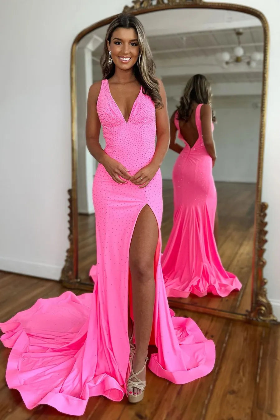 Wholesale Pink Mermaid V-Neck Zipper Back Long Beaded Prom Dress With Split