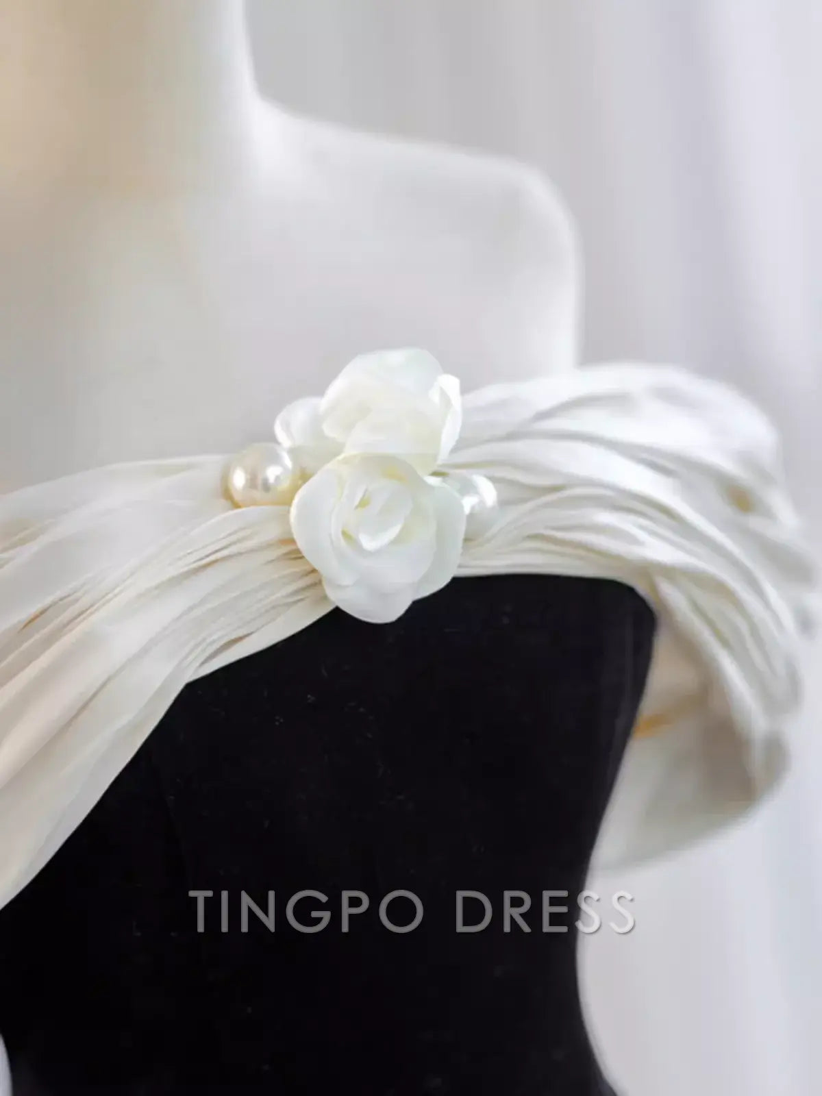 TingPo Wholesale Pretty Ball Gown Off The Shoulder Black Velvet Evening Party Dress Prom Dresses With Flower