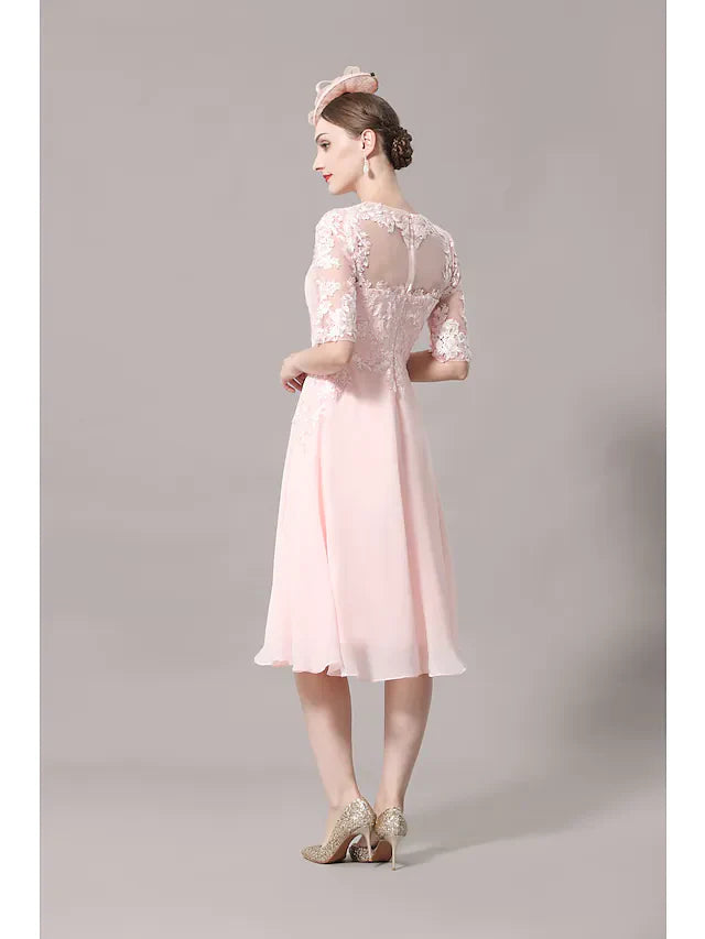 Wholesale A-Line Mother of the Bride Dress Elegant Illusion Neck Knee Length Lace Satin Half Sleeve with Pleats Appliques