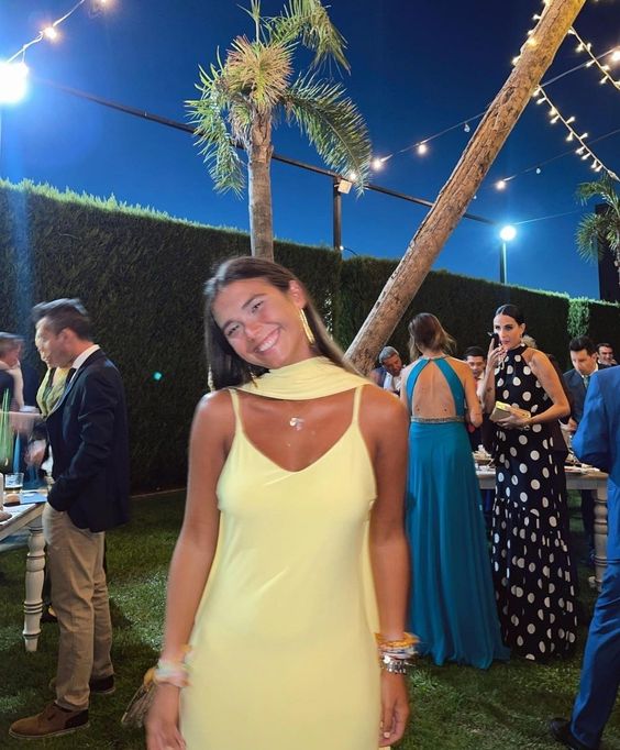 TingPo Wholesale Sexy A line Straps Chiffon Yellow Long Prom Dresses