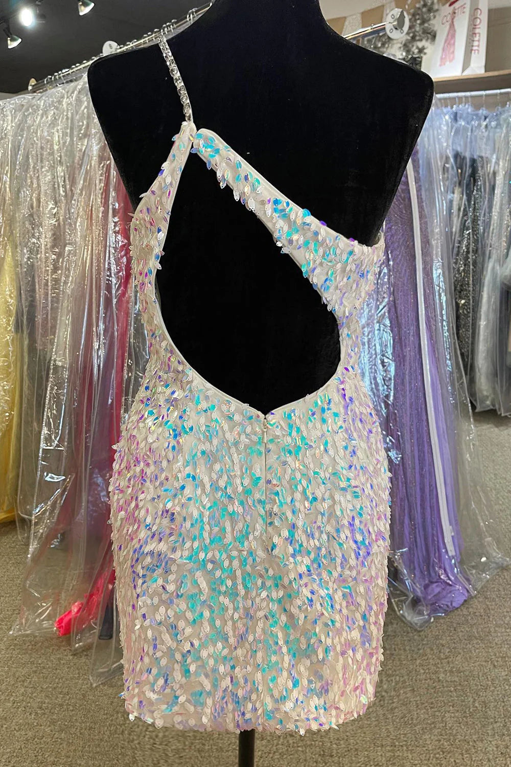 Wholesale Sheath/Column One Shoulder Sequins Short/Mini Sleeveless Homecoming Dress