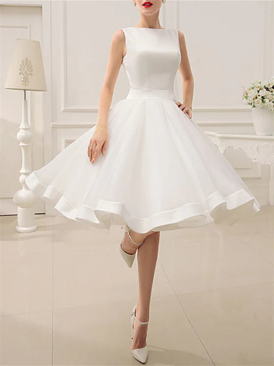 Wholesale A-Line/Princess Scoop Knee-Length Wedding Dress
