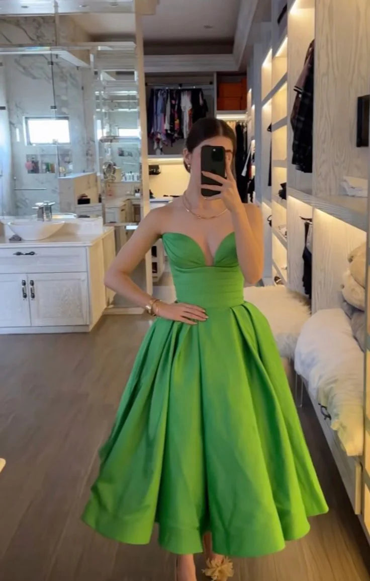 TingPo Wholesale Simple Ball Gown Sweetheart Green Satin Prom Dresses Birthday Outfits