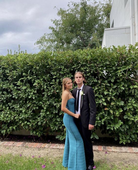 TingPo Wholesale Simple Mermaid Strapless Floor Length Sleeveless Blue Prom Dress