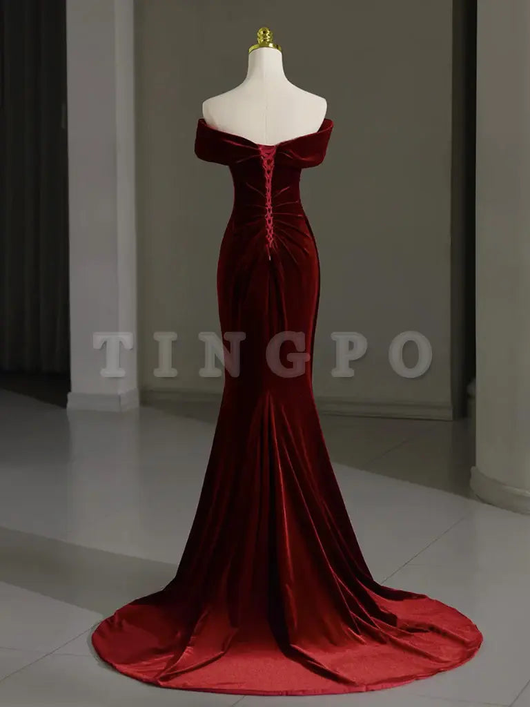 Wholesale Simple Off Shoulder Velvet Burgundy Long Prom Dress Mermaid Long Formal Dress gowns evening dresses