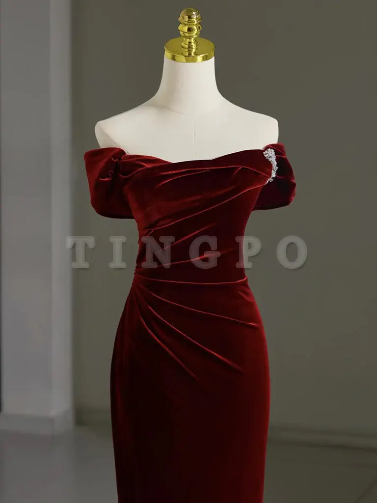 Wholesale Simple Off Shoulder Velvet Burgundy Long Prom Dress Mermaid Long Formal Dress gowns evening dresses