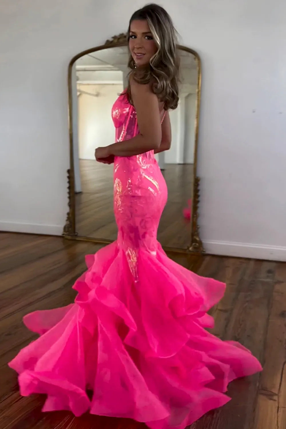 Wholesale Stunning Hot Pink Mermaid Spaghetti Straps Long Glitter Prom Dress With Ruffles