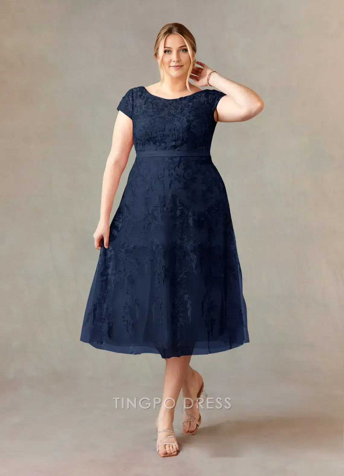 TingPo Wholesale Elegant Mother of the Bride Plus Size Dresses Dark Navy A-Line Scoop Lace Tulle Dress Dress hot sale for ladies