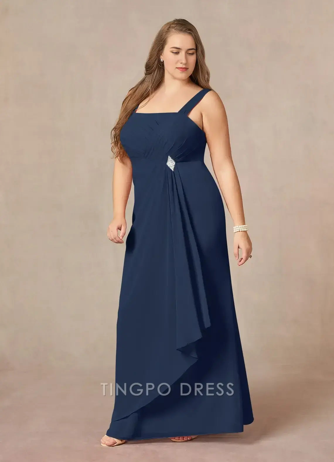 TingPo Wholesale Elegant Plus Size Mother of the Bride Dresses Dark Navy A-Line Square Neckline Pleated Chiffon Dress hot sale for ladies