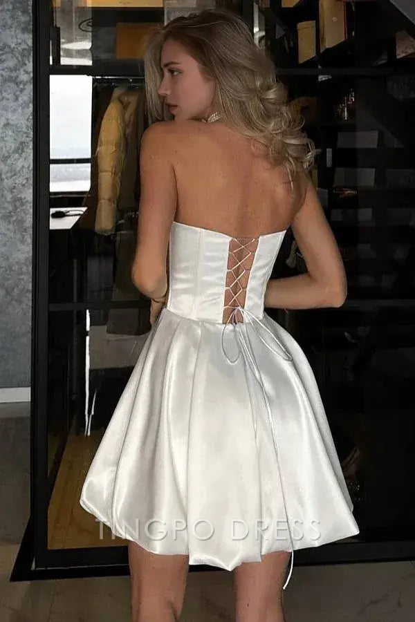 TingPo Wholesale Elegant A-Line Strapless Sleeveless Pleated Lace Up Knee Length Homecoming Dress Mini Evening Party Dress formal wear dresses