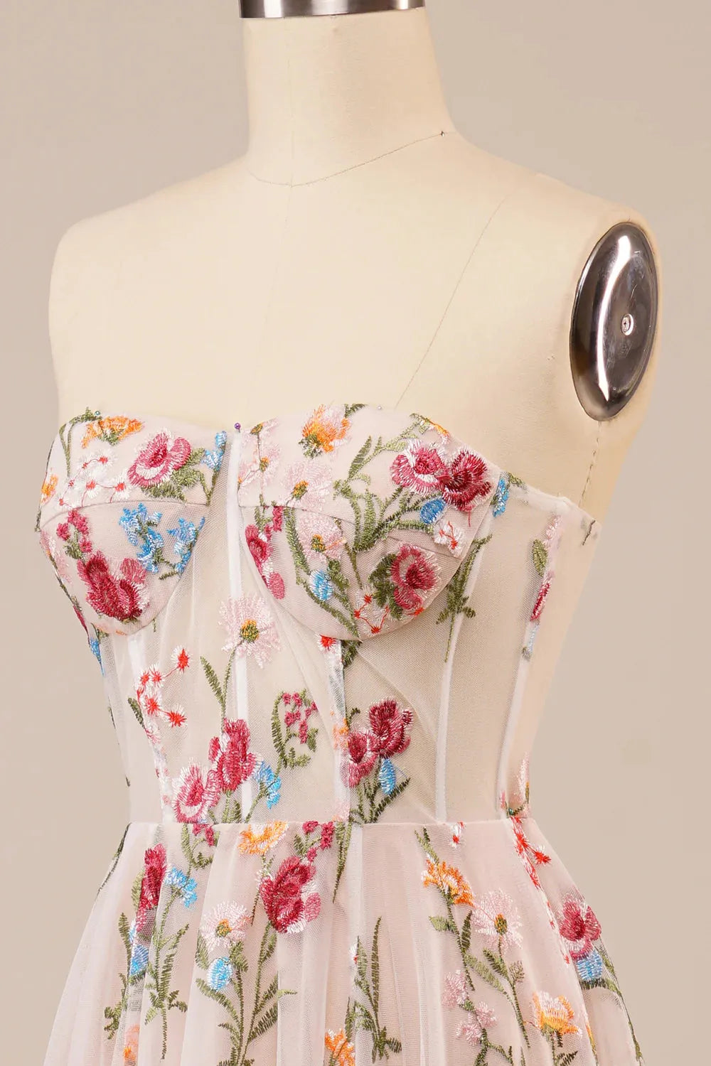 Wholesale A-Line Strapless Sweep Train Tulle Prom Dress with Embroidery