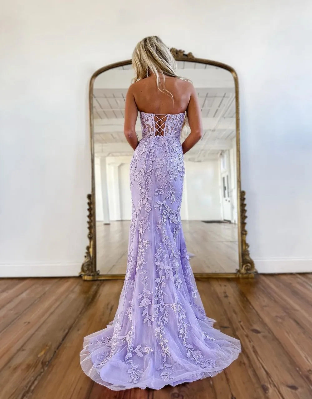 Wholesale Lilac Mermaid Corset Back Prom Dress With Appliques