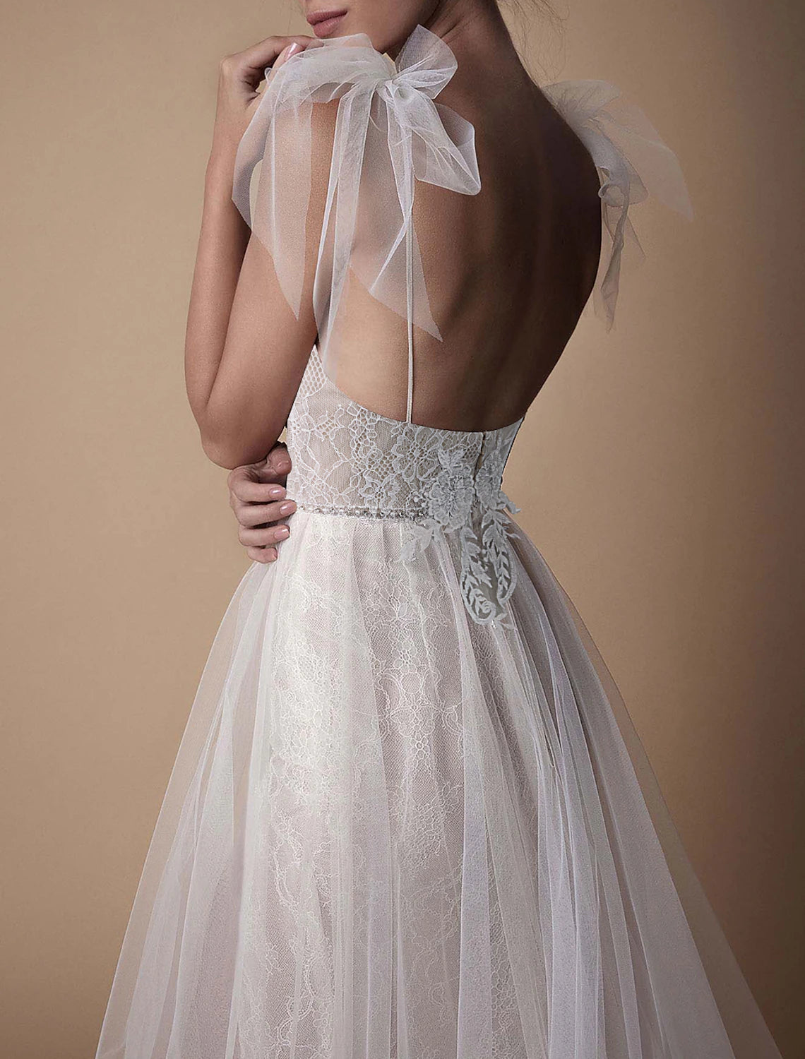 Wholesale Beach Boho Wedding Dresses A-Line Camisole V Neck Sleeveless Sweep / Brush Train Lace Bridal Gowns With Bow(s) Beading