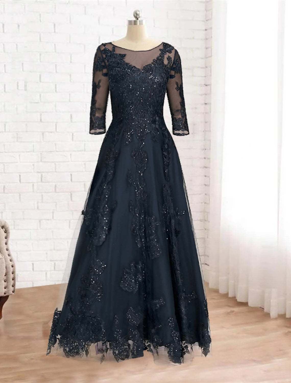 Wholesale  A-Line Mother of the Bride Dress Luxurious Elegant Jewel Neck Floor Length Lace Tulle Imitated Silk 3/4 Length Sleeve with Sequin Appliques