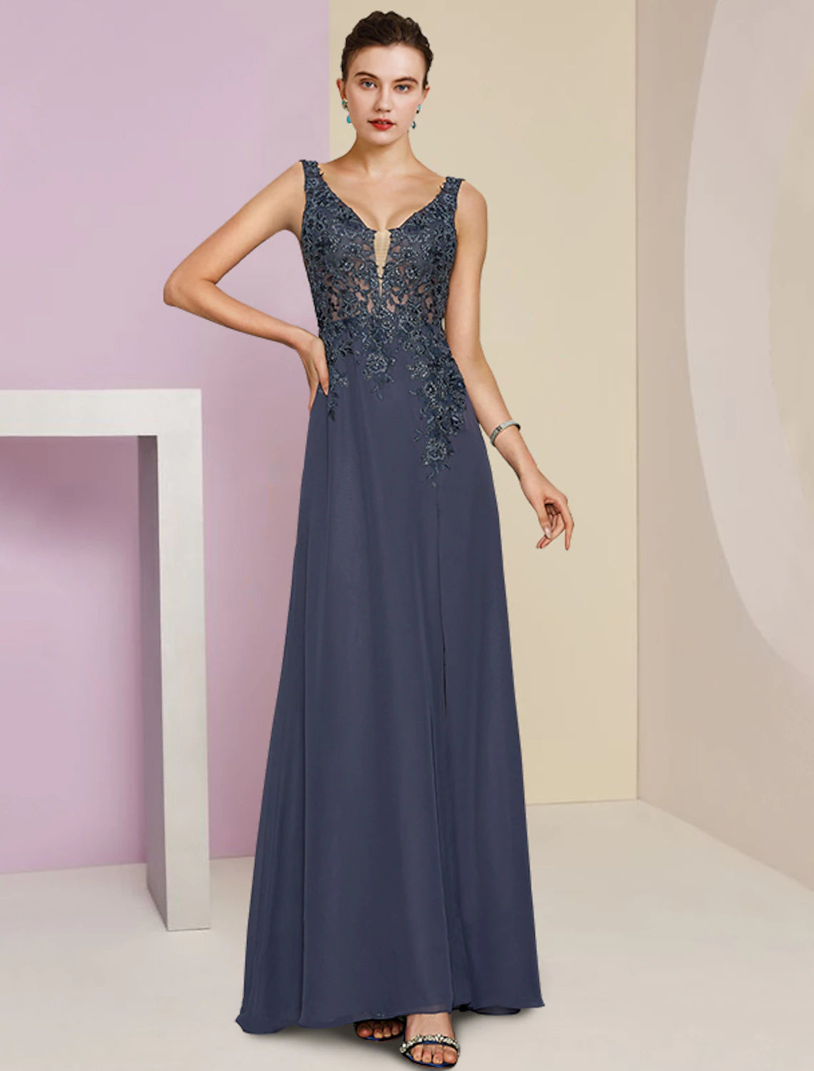 Wholesale  Sheath / Column Mother of the Bride Dress Wedding Guest Party Elegant V Neck Floor Length Chiffon Lace Sleeveless with Pleats Sequin