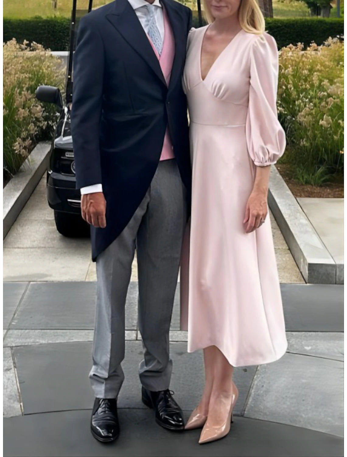 Wholesale A-Line Mother of the Bride Dress Formal Wedding Guest Elegant V Neck Tea Length Chiffon Sequined 3/4 Length Sleeve with Solid Color