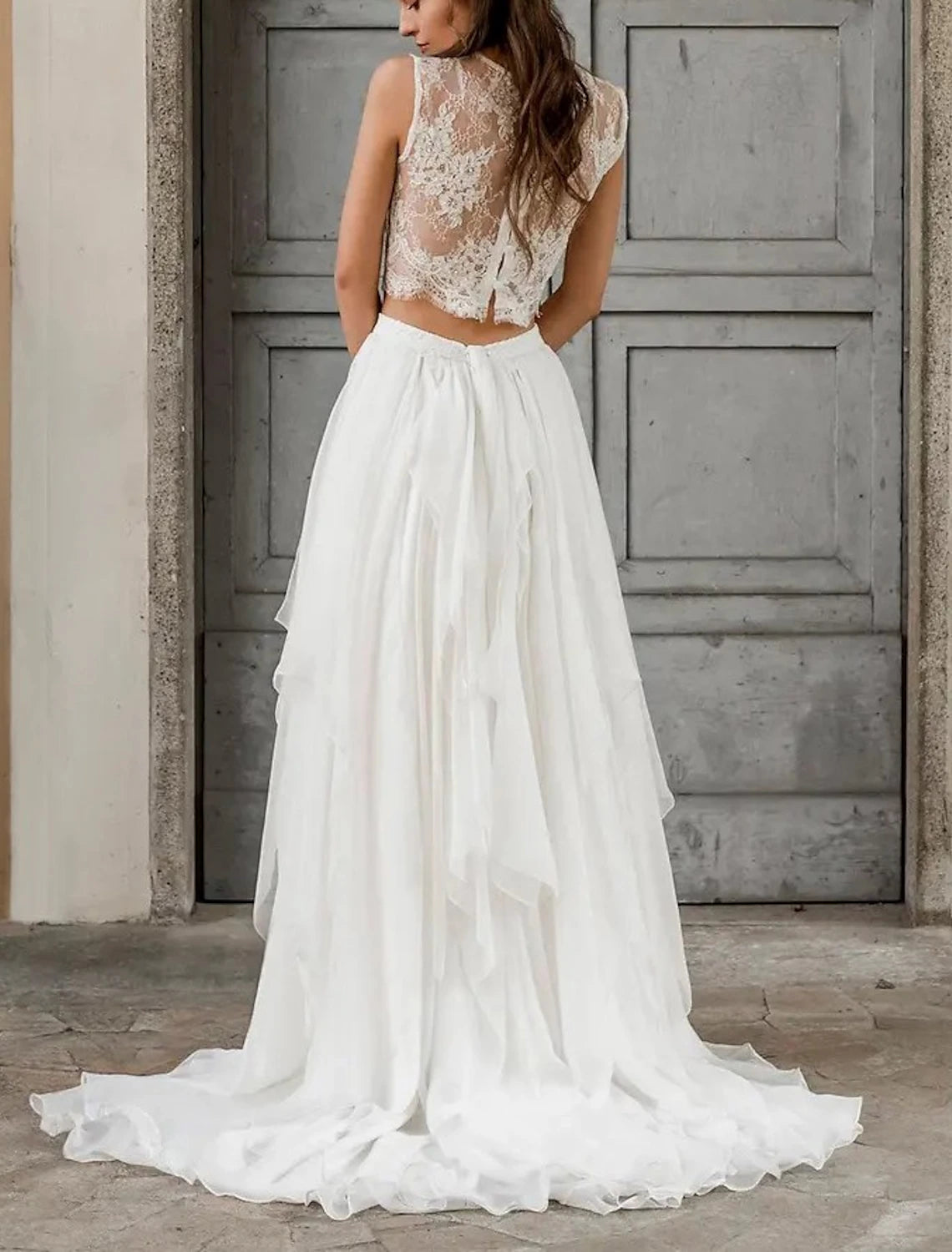 Wholesale Boho Wedding Dresses Two Piece Scoop Neck Sleeveless Court Train Chiffon Bridal Suits Bridal Gowns With Appliques Solid Color Summer Fall Wedding Party