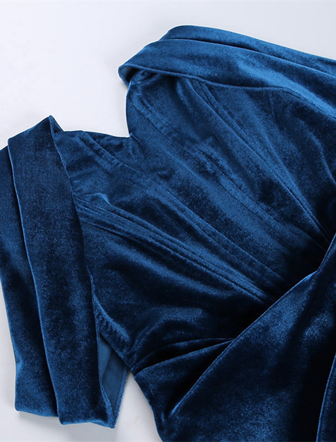 Wholesale Sheath / Column Cocktail Dresses Party Dress Cocktail Party Birthday Knee Length Short Sleeve Off Shoulder Velvet with Ruched Slit