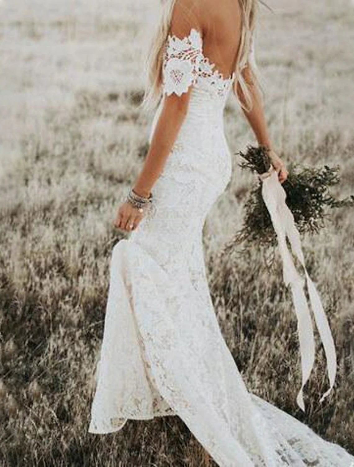 Wholesale  Beach Boho Wedding Dresses Mermaid / Trumpet Off Shoulder Cap Sleeve Chapel Train Lace Bridal Gowns With Appliques Solid