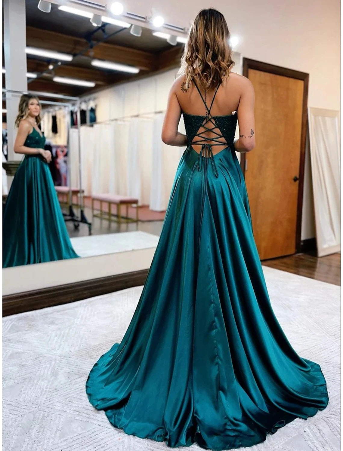 Wholesale  A-Line Prom Dresses Empire Dress Formal Wedding Party Court Train Sleeveless V Neck Satin Backless with Beading Appliques
