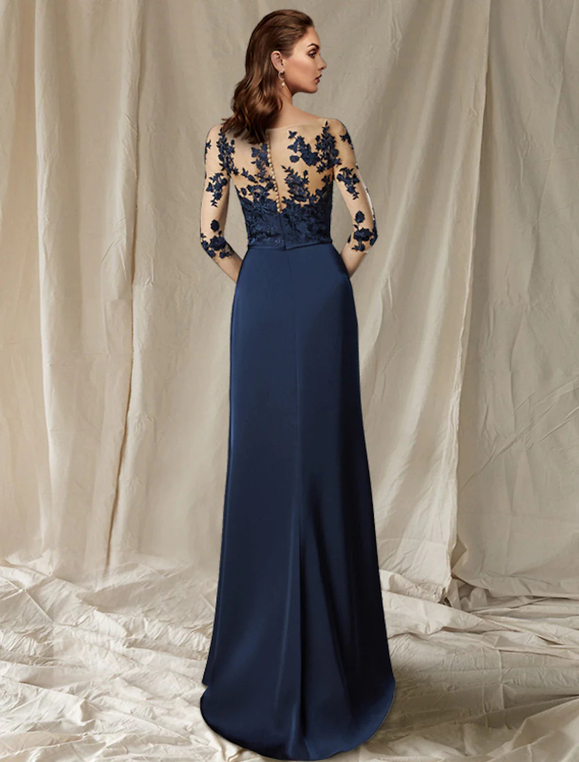 Wholesale Sheath / Column Mother of the Bride Dress Wedding Guest Plus Size Elegant Jewel Neck Sweep / Brush Train Chiffon Half Sleeve with Appliques Fall