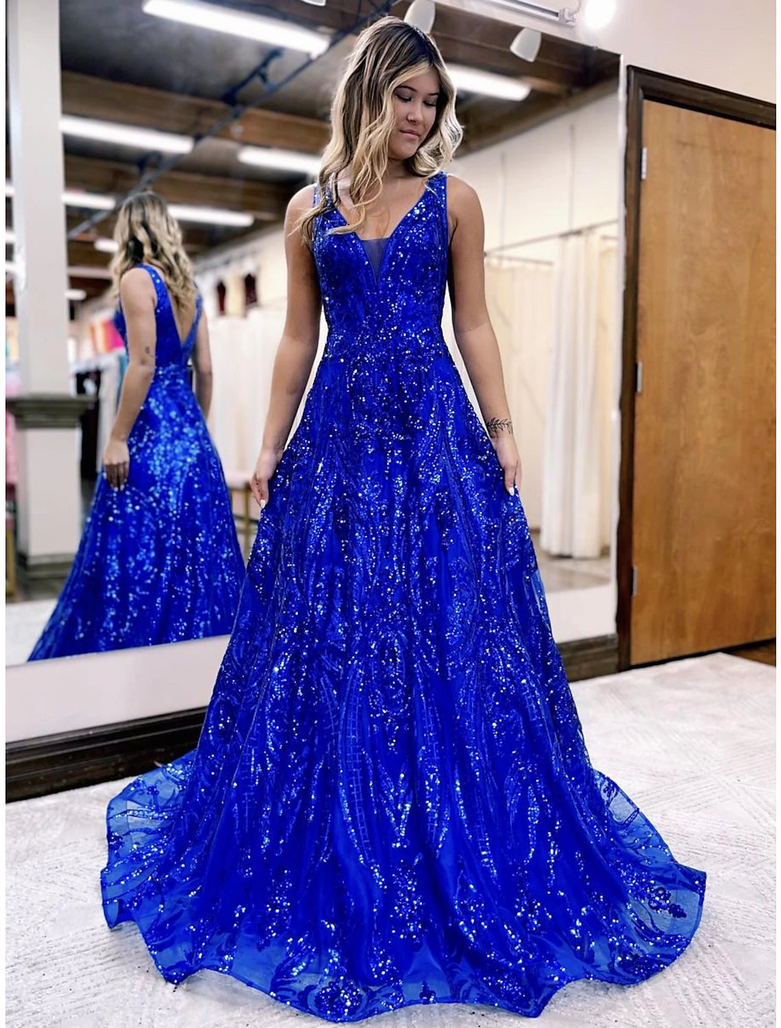 Wholesale  A-Line Prom Dresses Sparkle & Shine Dress Formal Wedding Party Floor Length Sleeveless V Neck Sequined V Back with Sequin