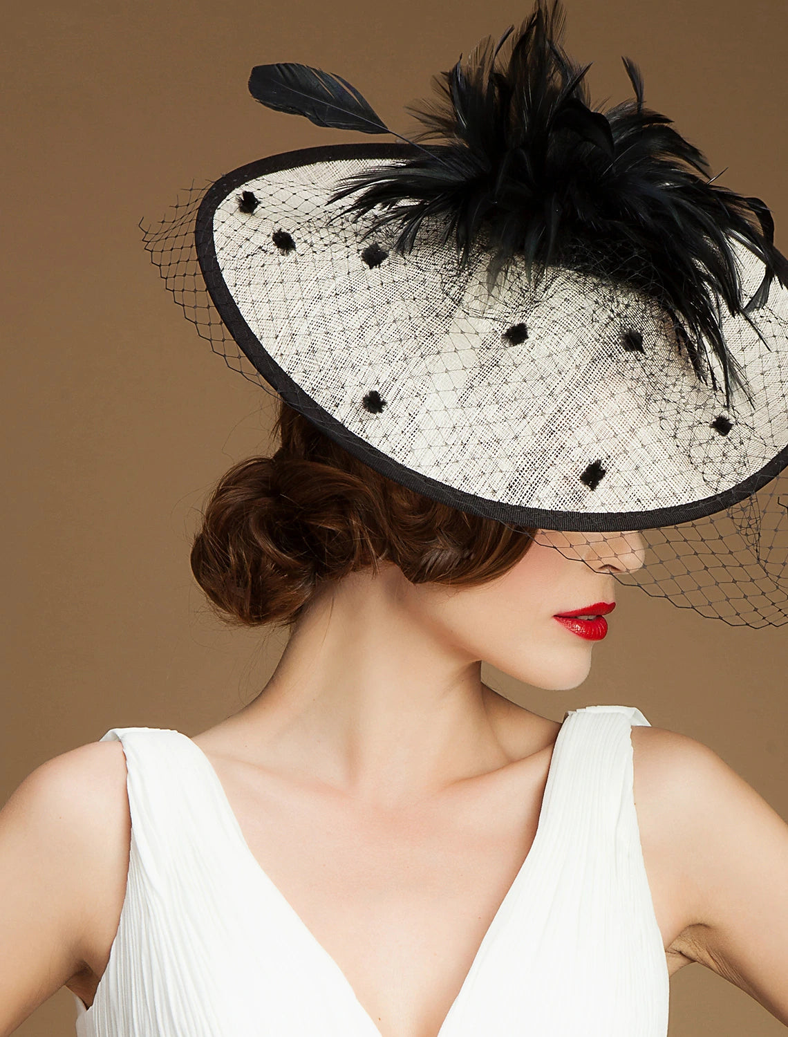 Wholesale Headbands Fascinators Kentucky Derby Hat 100% Linen Bucket Hat Saucer Hat Special Occasion Party / Evening Cocktail Royal Astcot With Feather Headpiece Headwear