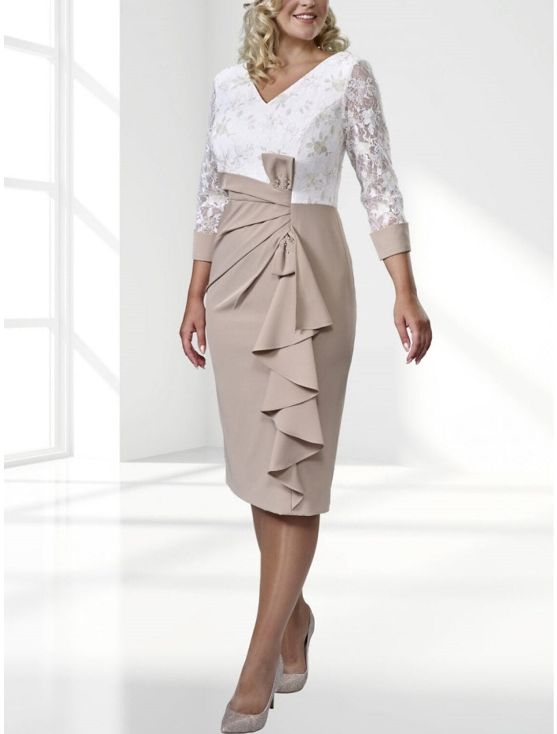 Wholesale A-Line Mother of the Bride Dress Wedding Guest Elegant Petite V Neck Knee Length Stretch Chiffon 3/4 Length Sleeve with Bow(s) Ruched Ruffles