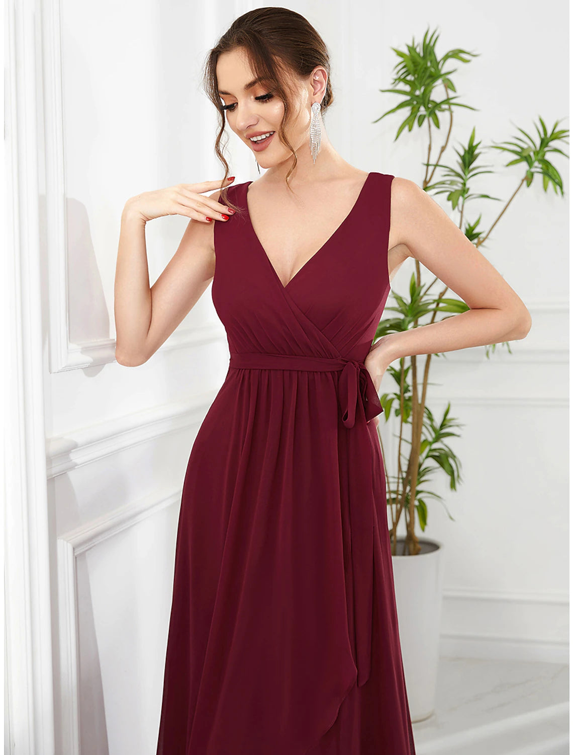 Wholesale A-Line Wedding Guest Dresses Elegant Dress Party Wear Wedding Party Asymmetrical Sleeveless V Neck Bridesmaid Dress Chiffon with Ruffles