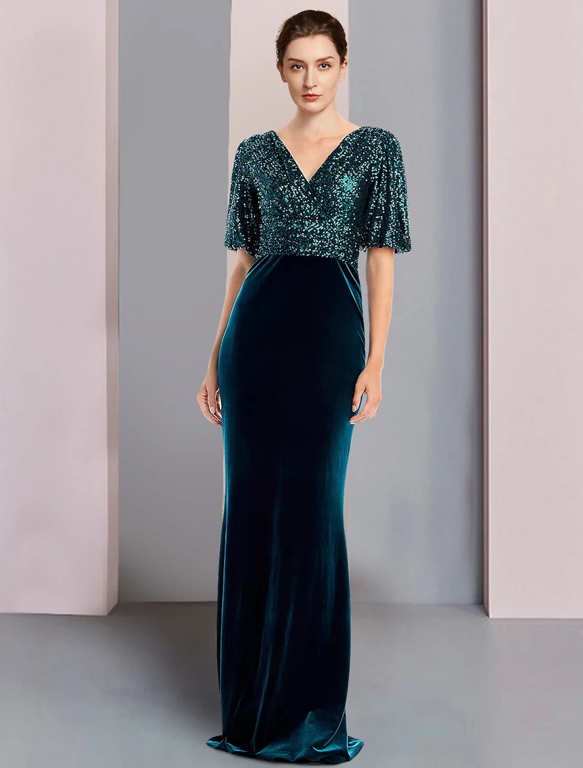 Wholesale Sheath / Column Mother of the Bride Dress Formal Wedding Guest Elegant Vintage V Neck Sweep / Brush Train Sequined Velvet Half Sleeve with Color Block