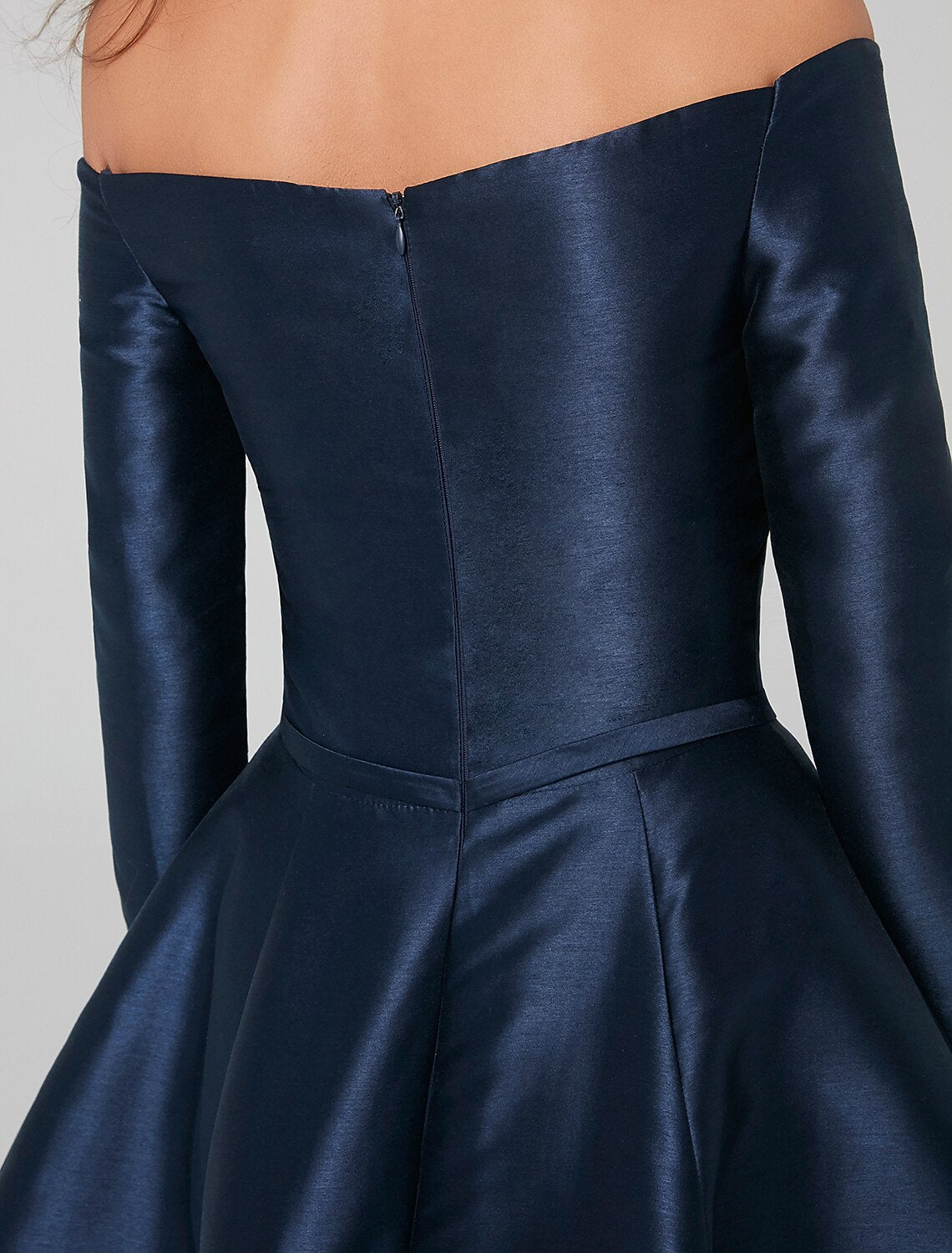 Wholesale A-Line Special Occasion Dresses Elegant Dress Wedding Guest Cocktail Party Knee Length Long Sleeve Off Shoulder Satin with Pleats